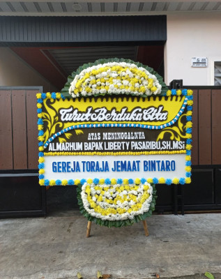 Papan Bunga Duka di Sumberagung